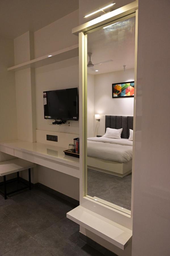 Hotel My Home Residency Насик Экстерьер фото